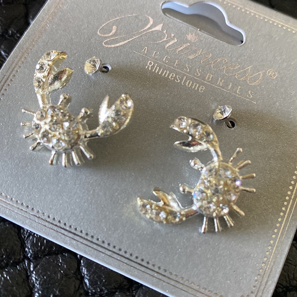 Princess Rhinestone crab post earrings - Picture 2 of 2
